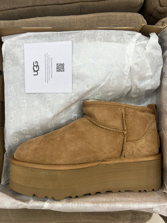 UGG
Classic Ultra