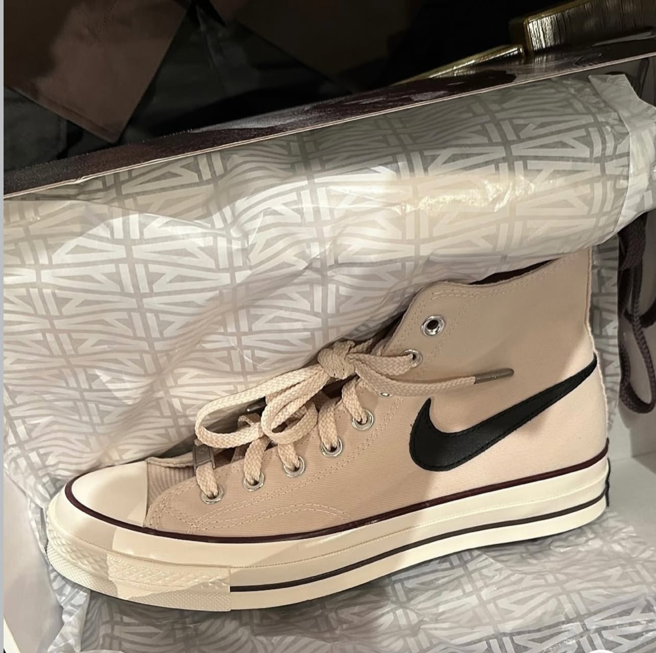 Converse Chuck 70 Hi A Ma Maniére While You Were Sleeping (Friends & Family)