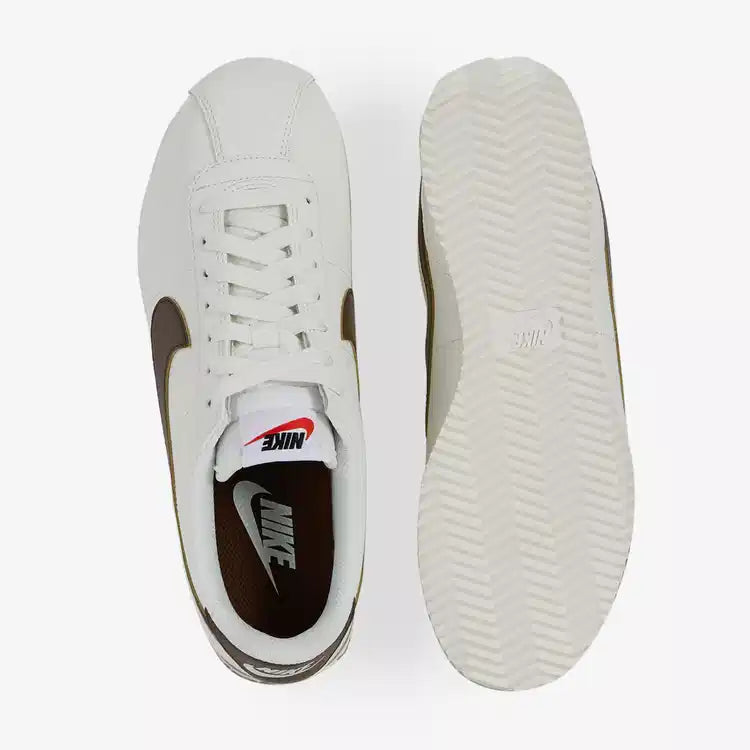 Nike
Cortez "Sail-Khaki"