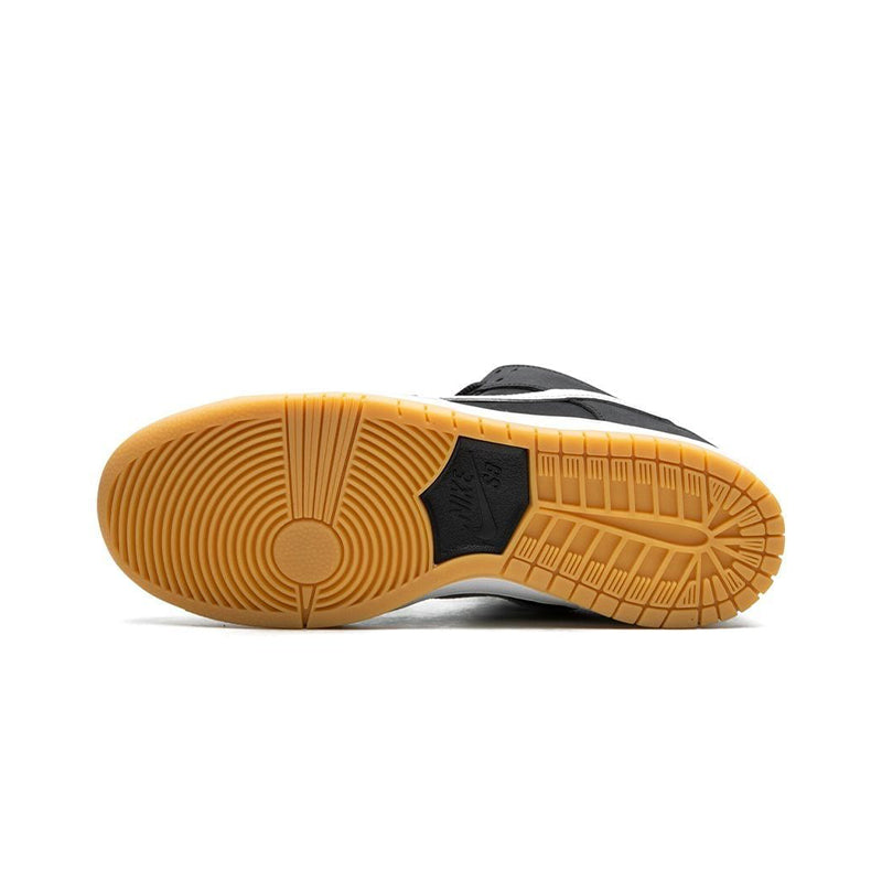 Nike SB Dunk Low SB ‘Black Gum’