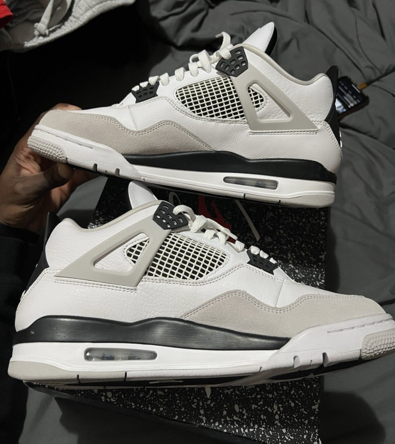 Air Jordan 4 Retro ‘Military Black’ (Premium)