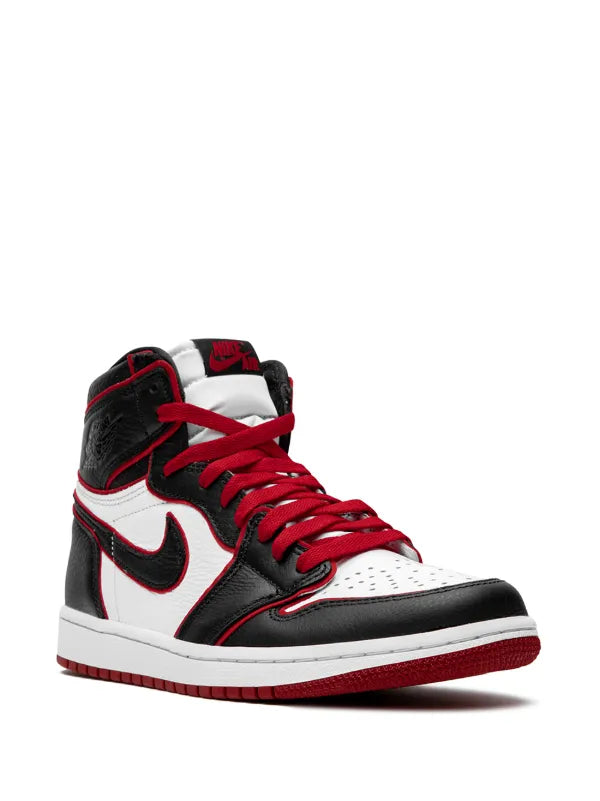 Jordan
Air Jordan 1 High OG "Bloodline/Meant To Fly"
