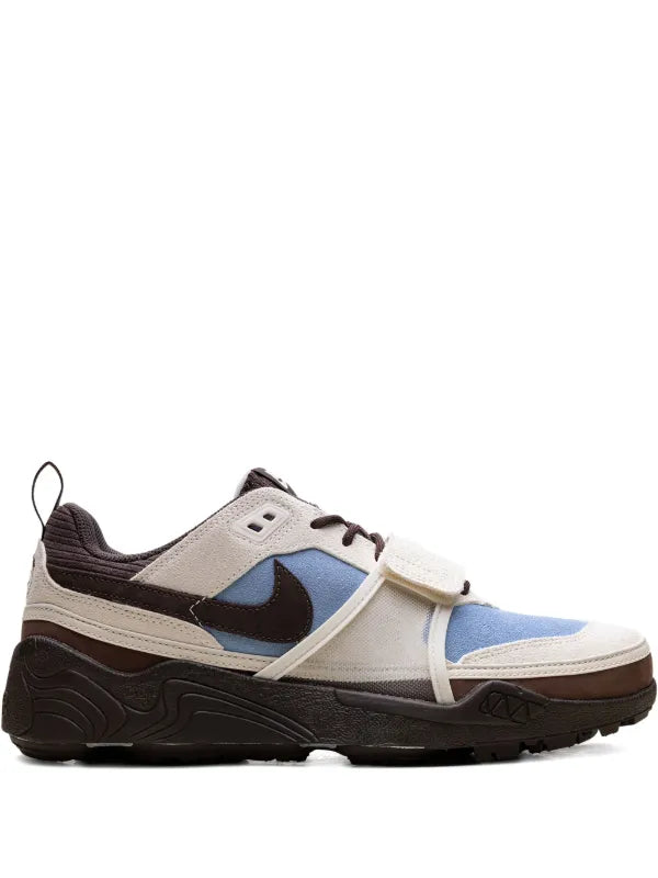 Nike
Zoom Field Jaxx "Travis Scott - Leche Blue"