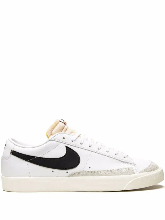 Nike
Blazer Low '77 Vintage "White/Black" sneakers