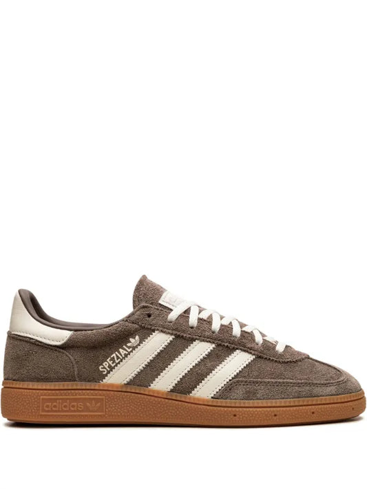 adidas
Handball Spezial "Earth Strata/Off White/Gum"
