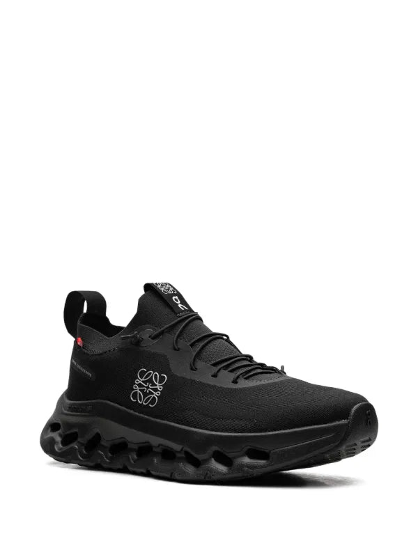 On Running
x Loewe Cloudtilt "All Black" sneakers