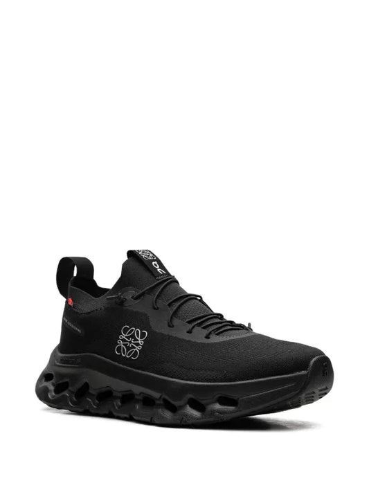 On Running
x Loewe Cloudtilt "All Black" sneakers