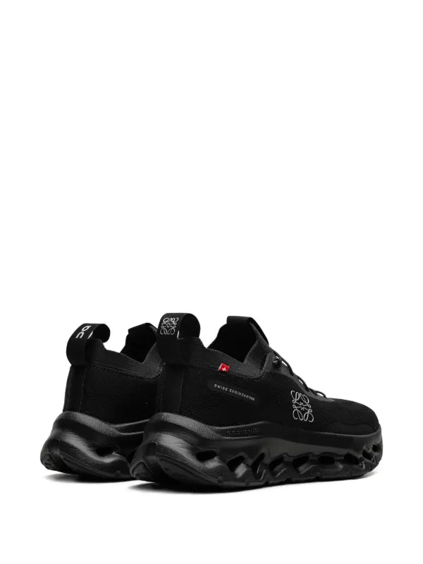 On Running
x Loewe Cloudtilt "All Black" sneakers