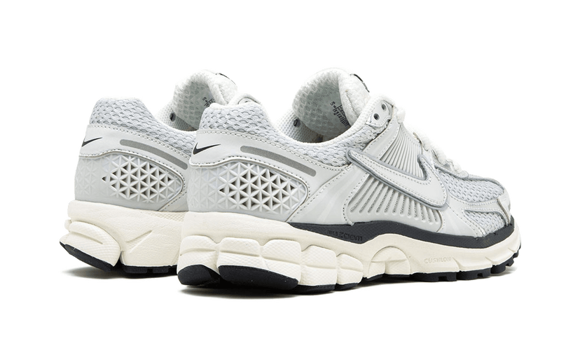 Nike Zoom Vomero 5 Chrome