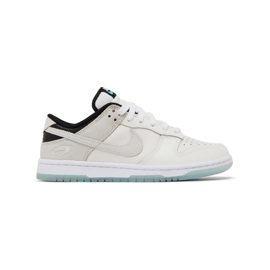 Nike Dunk Low Supersonic