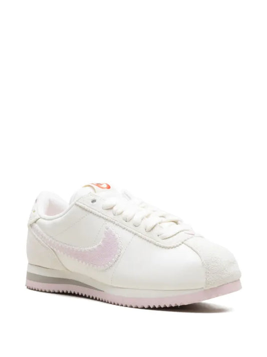 Nike
Cortez "Valentine's Day - 2025" sneakers