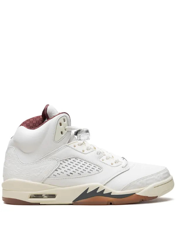 Jordan
Air Jordan 5 "El Grito" sneakers