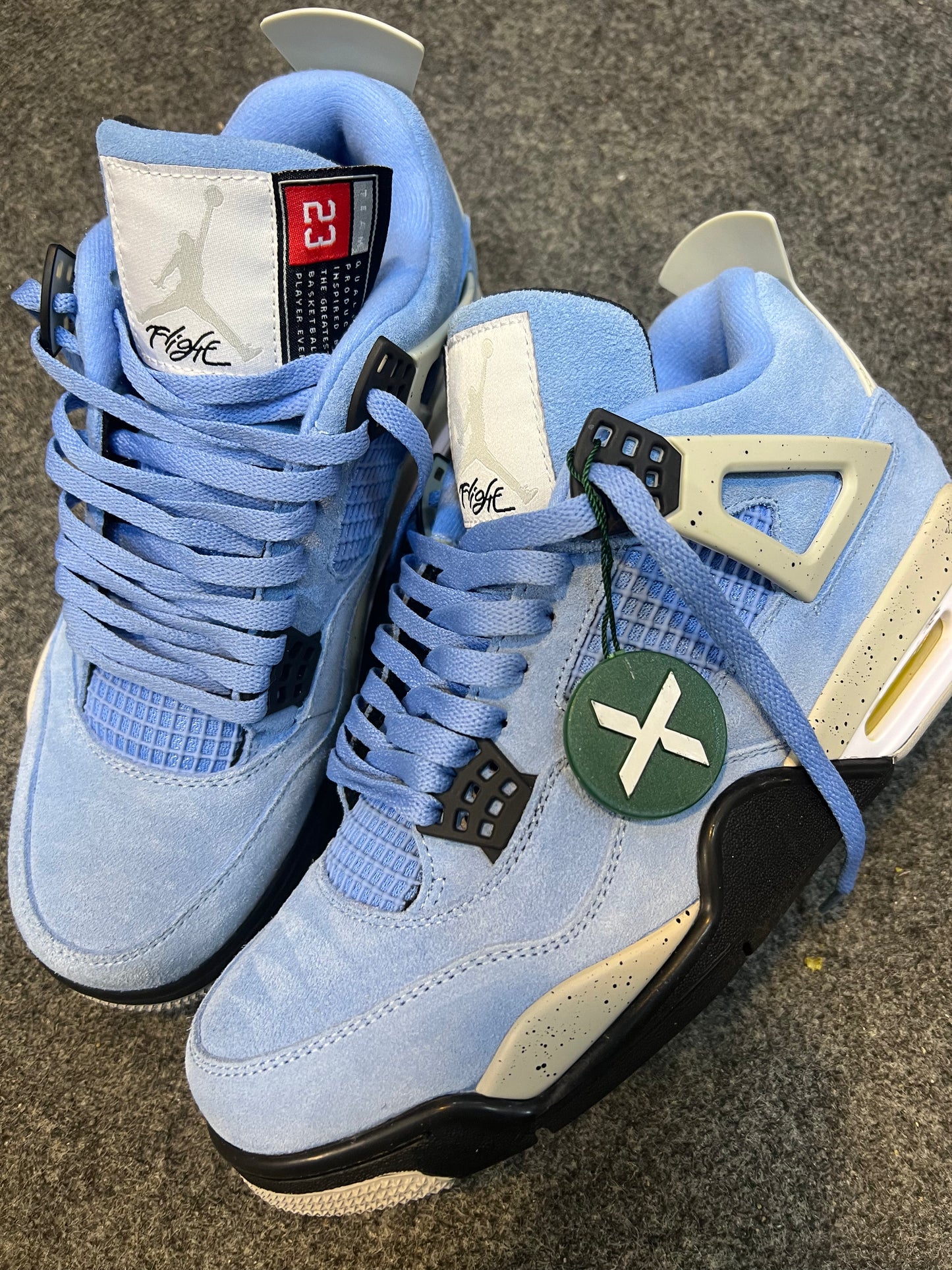 JORDAN 4 UNIVERSITY BLUE (PREMIUM)