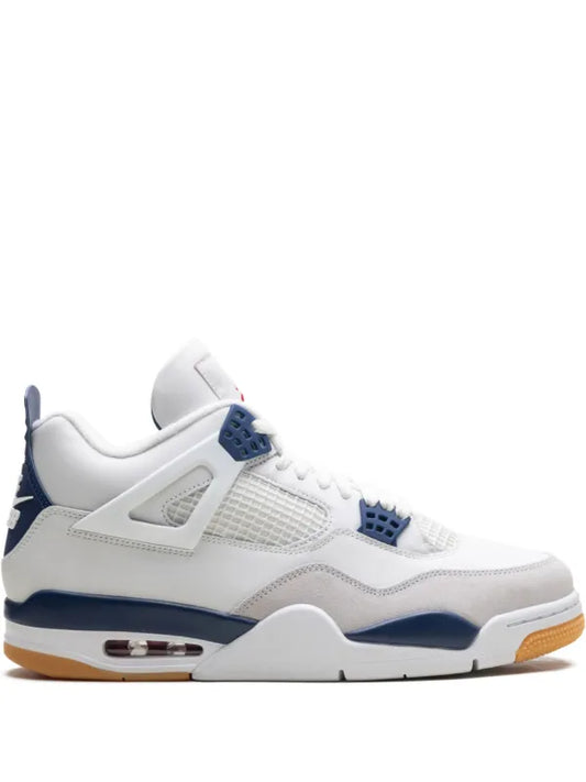 Jordan
Air Jordan 4 SB "Navy