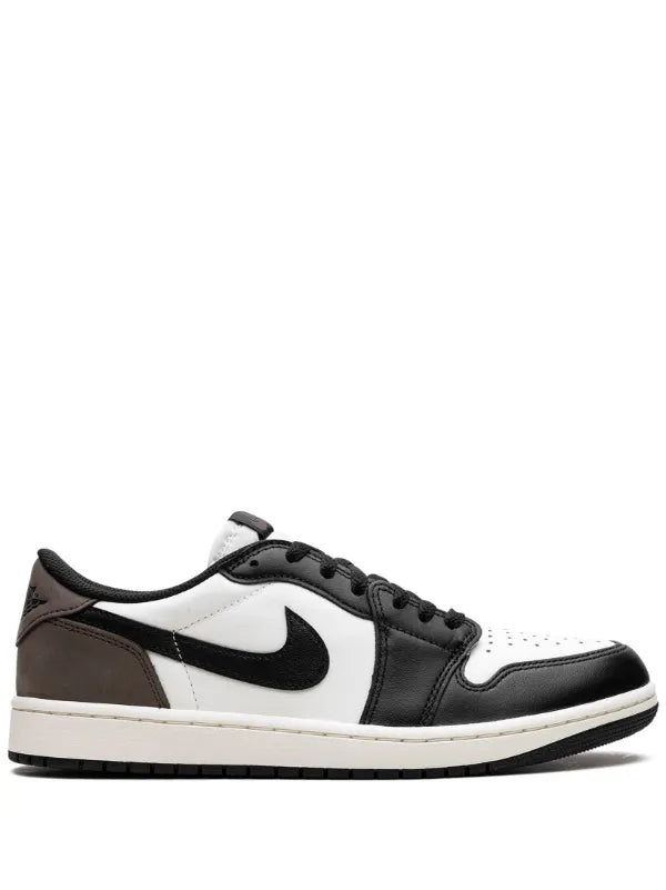Jordan
Air Jordan 1 Low OG "Mocha"