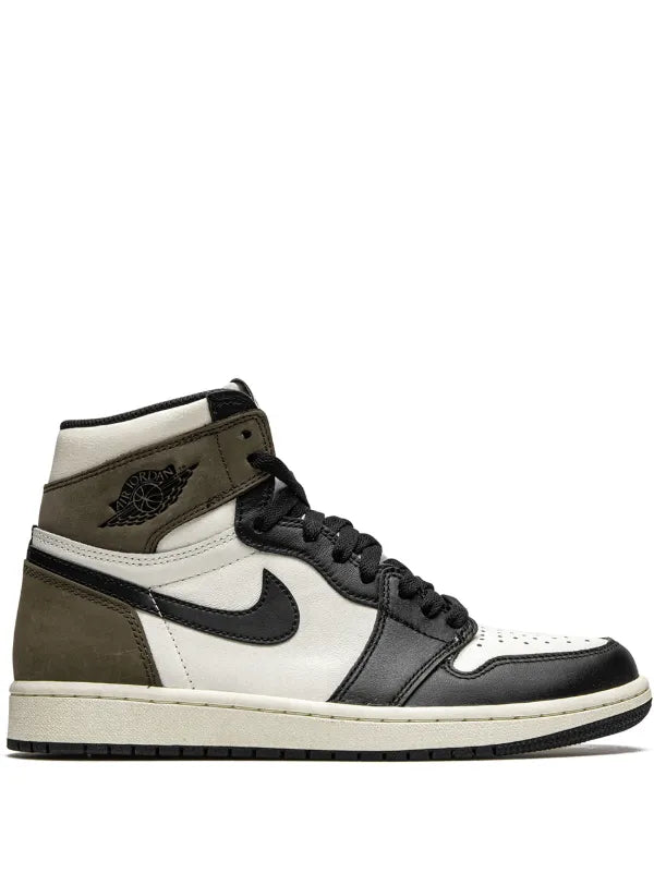 Jordan
Air Jordan 1 Retro High OG "Dark Mocha"