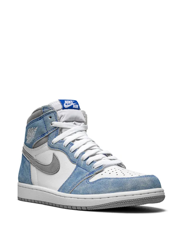 Jordan
Air Jordan 1 Retro High OG "Hyper Royal"